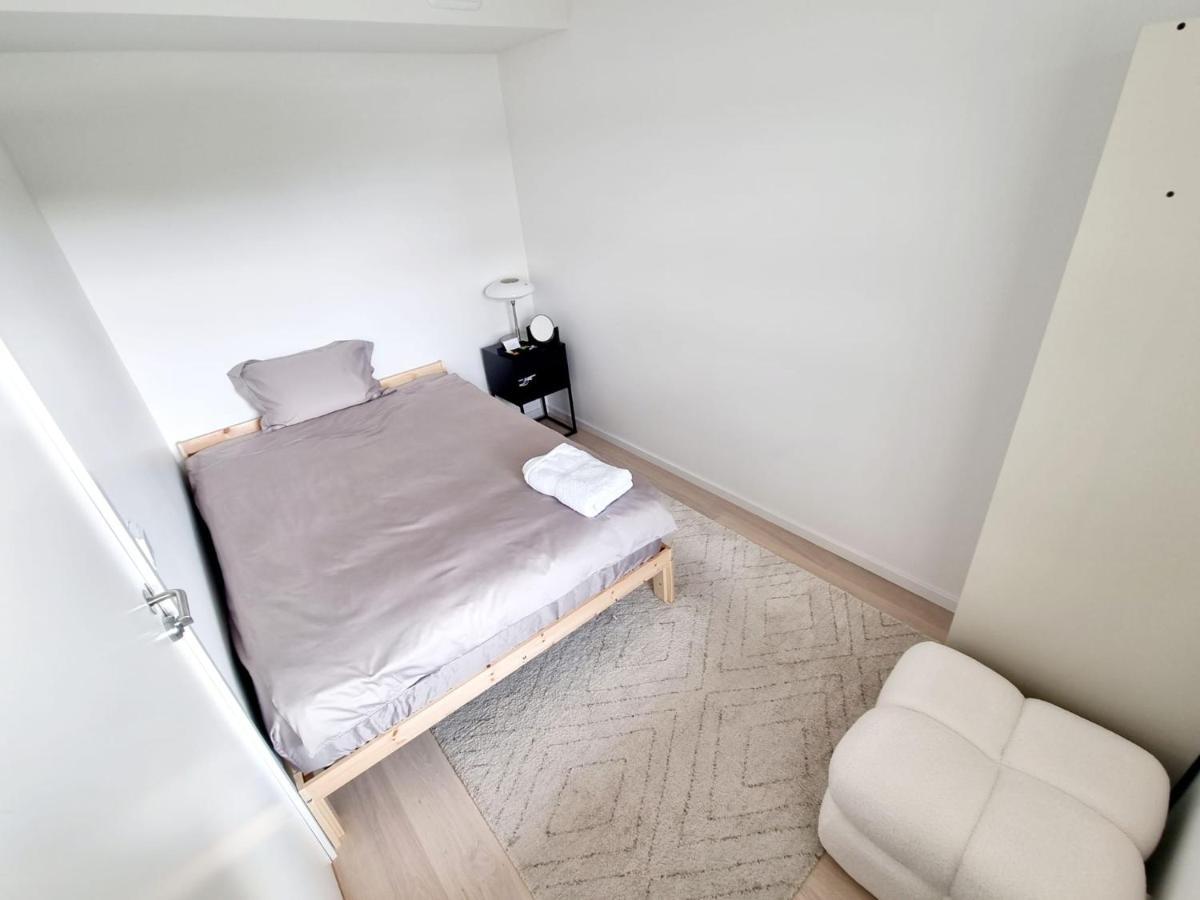 Private In Shared Modern - Hideaway